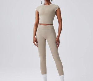 Ensemble de yoga pour femmes solide, respirant, à séchage rapide, 2 pièces, taille haute, en spandex/nylon, vêtements de sport - Product Image 3