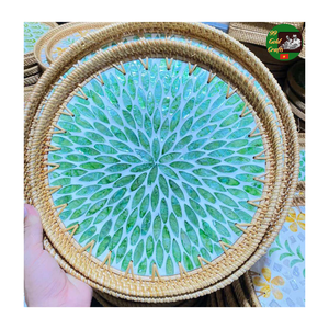 Bandeja de Mosaico de Ratán con Madreperla, Bandeja Hecha a Mano para Decoración del Hogar, Diseño Elegante de Ratán con Madreperla, Bandeja para Aperitivos - Product Image 2