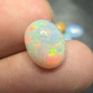 Ópalo Etíope Natural de 2050 Quilates, Cabujón Ovalado Welo Fire, Pulido a Mano, Gema Blanca Curativa para Joyería - Product Image 2