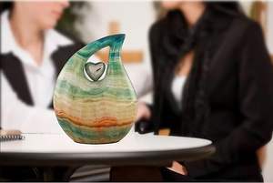 Urna de cremación en forma de lágrima de metal sólido Diseño moderno único para cenizas Corazón amoroso y urnas funerarias conmemorativas - Product Image 4