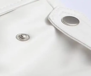 แจ็กเก็ตหนังสีขาวคุณภาพสูงสไตล์คลาสสิกดีไซน์ทันสมัยและทนทานเหมาะสำหรับกิจกรรมนอกบ้าน - Product Image 3