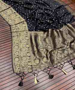 Faites une déclaration avec un sari indien traditionnel en soie non cousu, personnalisable pour les tenues de soirée, style ethnique indien et pakistanais - Product Image 6