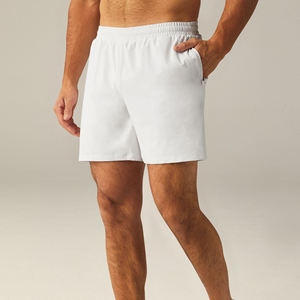 Pantalones cortos de alta calidad con logotipo personalizado al por mayor, pantalones cortos deportivos ligeros y finos de poliéster para gimnasio con bolsillo y cordón para hombre - Product Image 2