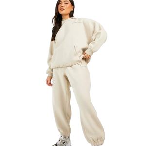 Ensemble de survêtement à capuche pleine longueur 2 pièces pour femmes avec texte et slogan Ensemble de jogging en polaire et pantalon de survêtement respirant Vêtements de sport décontractés - Product Image 1