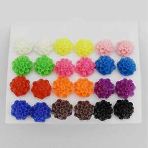 Ensemble de 12 paires de boucles d'oreilles religieuses à la mode multicolores à la mode avec papillon lune perle zircon diamant pour les femmes - Product Image 1