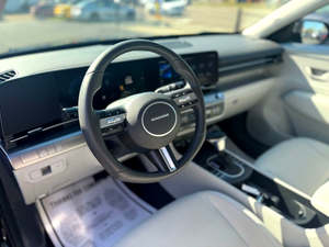 Bastante usado 2024 HYU NDAI Kona SEL FWD - Product Image 3