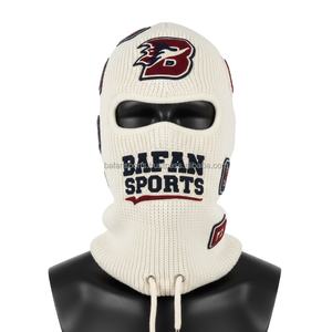 Pasamontañas para Mujer, Tejido Elástico de Punto Acanalado Grueso de 320 GSM en Color Neutro con Parche Bordado y Diseño de Logotipo Personalizado - Product Image 1