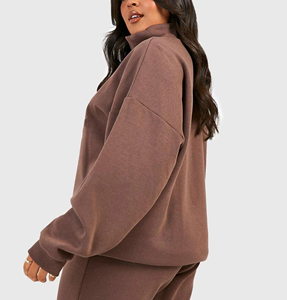 Sudadera de Moda de Invierno para Mujer, Corte Regular, Ajuste Moderno, Personalizable, Elegante, de Algodón Suave, con Impresión de Logotipo en la Parte Delantera - Product Image 4