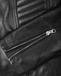 Veste en cuir pour femmes Produit très demandé Fabrication professionnelle Veste en cuir pour femmes légère et très vendue - Product Image 4