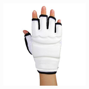 ถุงมือ MMA สำหรับผู้ชายวัสดุอ่อนนุ่มแบบครึ่งนิ้ว - Product Image 3