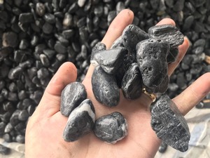 ภูมิทัศน์ธรรมชาติก้อนกรวดเวียดนามหินกรวดหินสำหรับตกแต่งสวนกลางแจ้งหินกรวดสีดำร่วงลง - Product Image 4