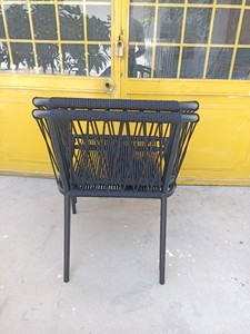Ensemble de chaises empilables noires 2 pièces avec corde et métal bon marché en gros pour mobilier de jardin extérieur fabriqué au Vietnam - Product Image 3