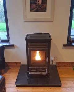 Estufa de Pellets con Quemador de Leña, Estufa de Leña de Bajo Contenido de Cenizas, Lista para Entrega - Product Image 2