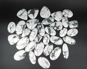 หินโฮไวล์คุณภาพสูง หินโฮไวล์สีขาวธรรมชาติ ทรงหลังเบี้ย ขัดเงา หินพลอยหลวม เหมาะสำหรับทำเครื่องประดับ จำนวนมาก - Product Image 4