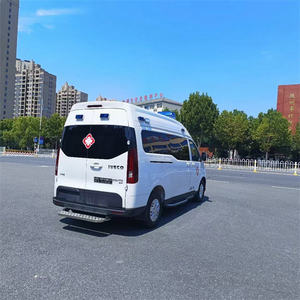 Ambulancia Usada de Cinco Plazas, 4x2, Gasolina, Transmisión Automática, para Transferencia de Pacientes de Hospital, Transferencia de Personas con Discapacidad, Exportación - Product Image 5