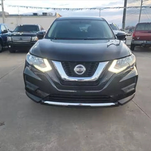 Nissan Rogue LE 2018 d'occasion - Product Image 1