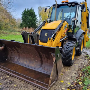 Pelleteuse JCB d'occasion 4WD JCB 3CX 11000kg 70kw chargeuse pelleteuse originale UK JCB 4CX prix bon marché