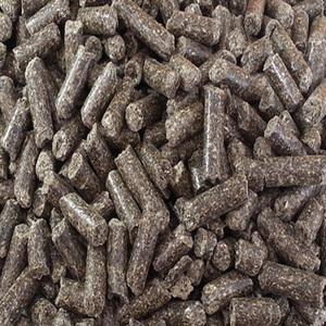 Granulés d'aliments pour animaux de qualité supérieure 100% naturels, brun clair, 1 kg, riches en protéines, pour chevaux et porcs, en vente - Product Image 1
