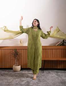 Costume Plazzo en Georgette pour Femmes Grossiste Dernières Vêtements de Créateur Exclusifs Robe Ethnique Indienne Entièrement Cousue Stock Disponible - Product Image 6