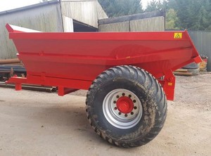 Remorques agricoles (8 tonnes) avec pneus radiaux 14-16 plis et pompe hydraulique 12V à vendre - Product Image 3