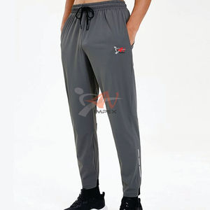 กางเกงวิ่งของผู้ชายผ้าโพลีเอสเตอร์แห้งเร็วระบายอากาศได้ดีโลโก้ตามสั่ง - Product Image 3
