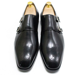 Chaussures d'hiver doublées de peau de mouton douce avec intérieur chaud et ajustement réglable, chaussures en cuir pour hommes, chaussures décontractées - Product Image 1