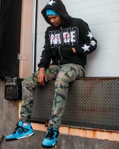 Vente en gros de sweats à capuche épais et personnalisés pour hommes, fabricant de sweats à capuche de haute qualité avec broderie graphique de luxe, sweats à capuche délavés à l'acide - Product Image 2