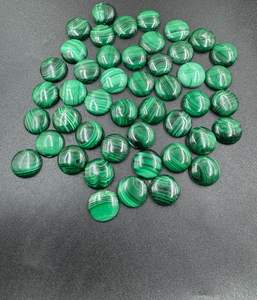 Haute qualité 20mm lisse rond vert Cabochon malachite naturelle pierre précieuse en vrac pour la fabrication de bijoux en gros gemmes - Product Image 3