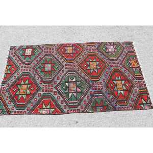 Petit tapis vintage, tapis turc de 2,8 x 5,2 pieds, tapis en laine rouge Kilim - Product Image 3