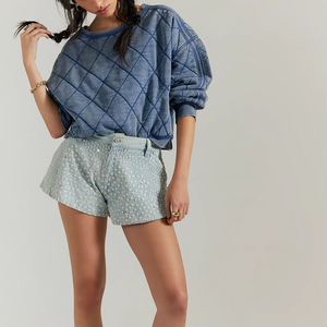 <b>Women</b> Oversized <b>Sweatshirt</b> with Front Logo Premium Winter Fabric Relaxed Fit Streetwear Style <b>for</b> <b>Long</b> Lasting Comfort - Product Image 4