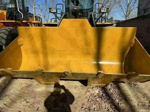 Minicargadora China Marca ZL50GN de 5 Toneladas con Cucharón de 3.0CBM, Precio de Fábrica, con Componentes Principales como Motor y Transmisión - Product Image 3