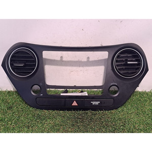HYUNDAI I10 2ª Serie 84740 B9900 G4LA (11>13) Bocchetta de aire central - Product Image 1