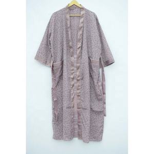 Bata de baño de seda India para mujer, Kimono con estampado Floral, con cinturón ajustable, regalos para dama de honor - Product Image 5