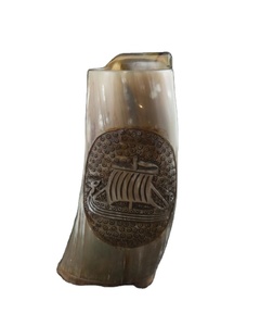 Tasse à bière en céramique Viking de haute qualité sur mesure tasses à corne à boire en corne de finition naturelle pour la fête dernière arrivée - Product Image 1