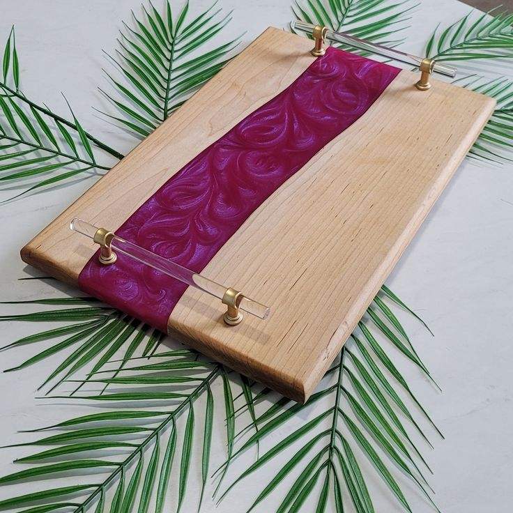 ไม้ธรรมชาติ + สีเรซินหลากสี