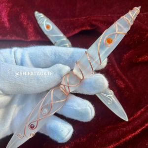 Gran oferta, varita mágica de selenita pulida, excelente curación espiritual, artesanía de piedra Feng Shui, envoltura de alambre de cobre, mascota, artesanía de plata - Product Image 1