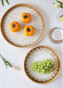 Bandeja de mimbre redonda para servir con nácar, bandeja de dulces decorativa, cesta de comida de mimbre hecha por vietnamita FBA Amazon - Product Image 5