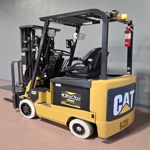 Carretilla elevadora eléctrica de 1 tonelada distribuida por el fabricante, modelo Caterpillar de calidad, minicarretilla elevadora personalizable, venta minorista competitiva - Product Image 6