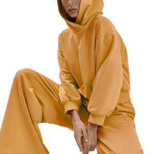 ชุดวอร์มแฟชั่นผู้หญิง ชุดเซ็ตแฟชั่นล่าสุด กางเกงวอร์มขาบานสำหรับผู้หญิง บริการ OEM ODM ผลิตจากผ้าเนื้อนุ่ม - Product Image 1