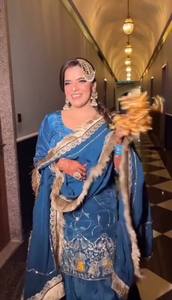 Lehenga Choli de Punto Moderno Bohemio Vintage para Mujer, Diseño Elegante de Crochet, Holgado, con Parches, Largo hasta la Rodilla, para Fiestas - Product Image 4