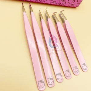 แหนบติดขนตาคู่ ฮีลโลคิตตี้ สีชมพู ปลายสั้น ทำจากสแตนเลส ทนทาน แม่นยำ บรรจุในถุงพลาสติกแบบกำหนดเองได้ - Product Image 3