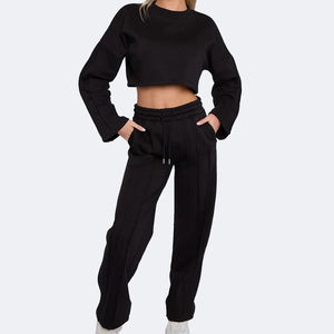Ensemble survêtement d'hiver pour femme Ville Sports, 2 pièces, broderie personnalisée usée, haut court à capuche et pantalon de survêtement évasé - Product Image 2