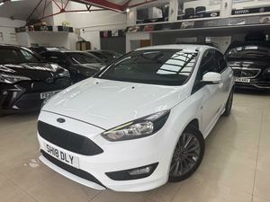 HATCHBACK ST-LINE LHD/RHD 2018 F O R D FOCUS 1.0T d'occasion - Product Image 2