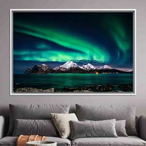 Tableau sur toile Aurores Boréales : Impression de vitrail du ciel nocturne, TOILE ENCADRÉE BLANCHE - Product Image 1