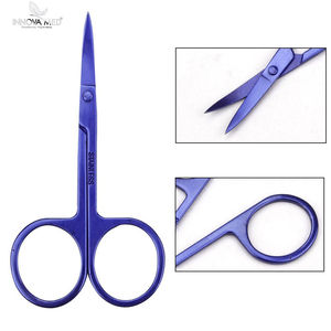 Tijeras para Uñas Curvas de Acero Inoxidable OEM Beauty, Duraderas, Ligeras, Reutilizables, Diseño Simple, Hoja Afilada con Orificio Cuadrado, Herramienta de Manicura - Product Image 5