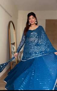 FABZONE Vêtements de soirée pour femmes Prêt-à-porter en fausse fourrure Matériaux recyclés LAHENGHA SAREE et BLOUSE FANTAISIE et POTLI - Product Image 2