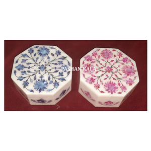 Forme octogonale naturel blanc bleu et rose nacre incrustation boîte à bijoux conception de fleurs à la main utilisé emballage de bague en or - Product Image 1