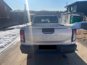 2025 HILUX IX LOW Mileage Sound Engine R18 Tyre Automatic Transmission <b>Panoramic</b> Sunroof LED Headlights Ready to SHIP - Product Image 3