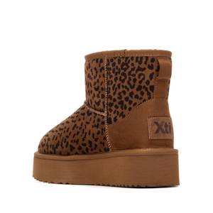 Stivaletti in camoscio da donna XTI - Eleganti e morbidi - Disponibili in diversi colori - Product Image 4