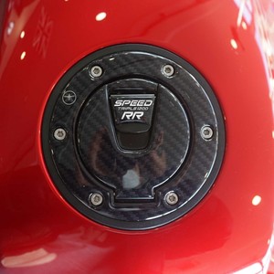 Adesivo protettivo 3D per tappo serbatoio compatibile con Triumph Speed Triple 1200 RR, accessori moto eleganti - Product Image 1